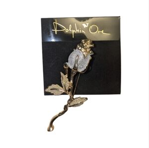 Vintage Rose Crystal Brooch with Rhinestone Accents